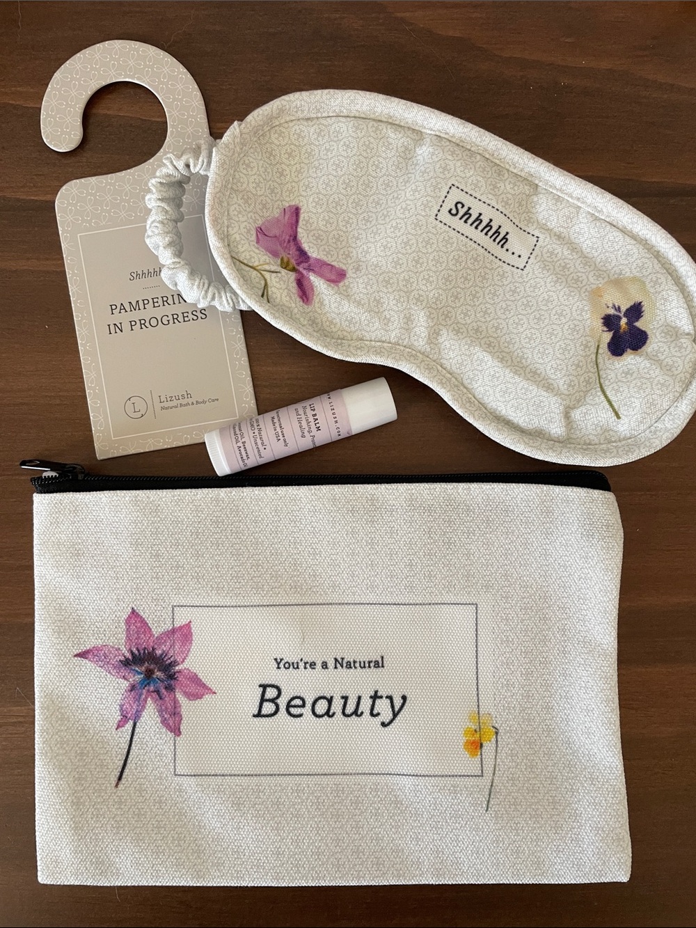 Floral Sleep Mask & Cosmetic Pouch Set in Cream
